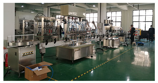 全自動(dòng)液體灌裝機(jī)